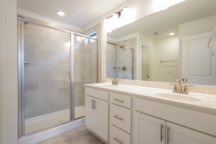 Building Photo - 308 B Lake Street