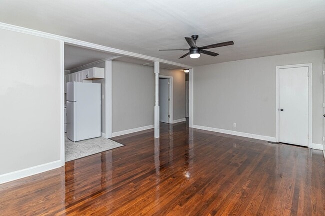 Building Photo - 3 BR | 1 BA Brick Home in Goldsboro *less than 2 miles from SJAFB!