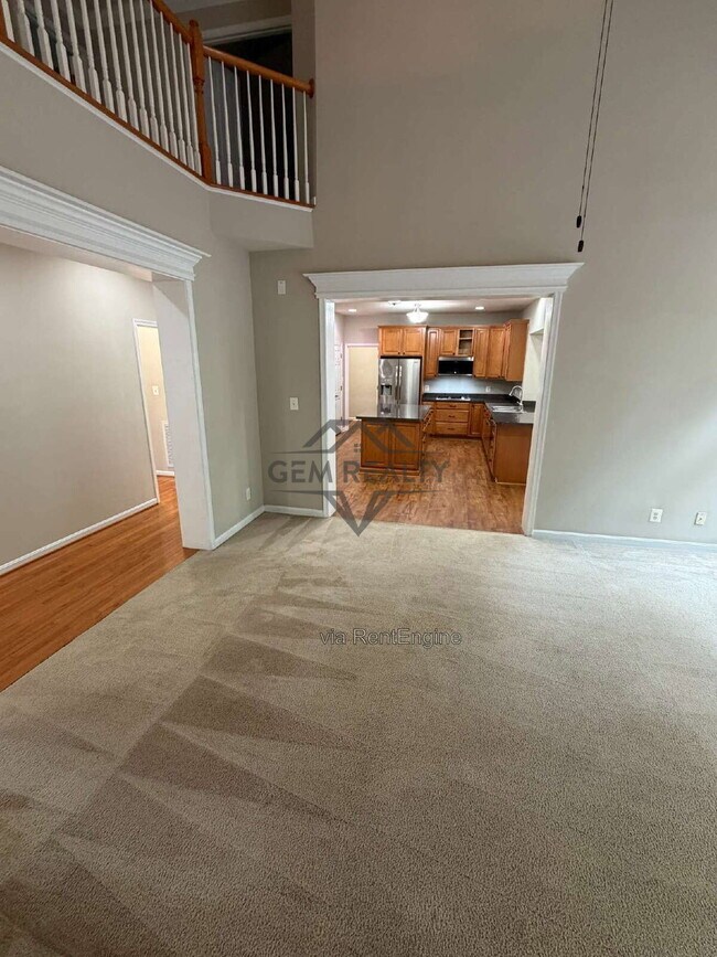 Building Photo - 10410 Silver Creek Ct