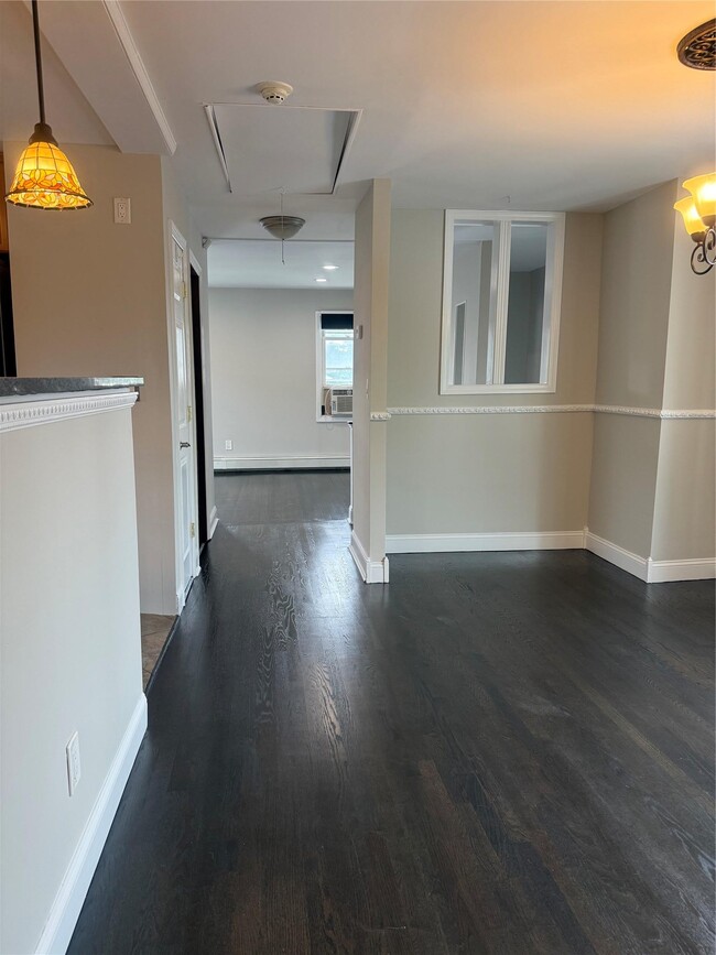 Building Photo - 2359 Bellmore Ave