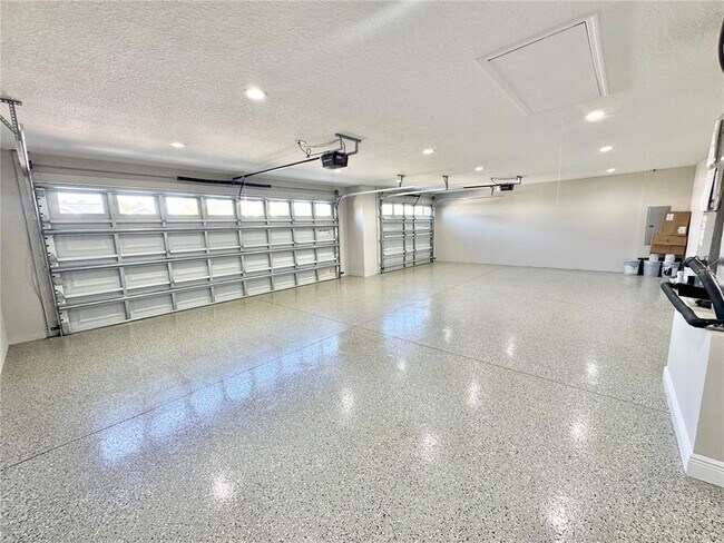 Building Photo - 6889 SW 179th Ct Rd