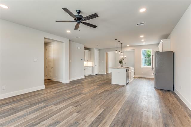Building Photo - 9517 Thorncrown Ln