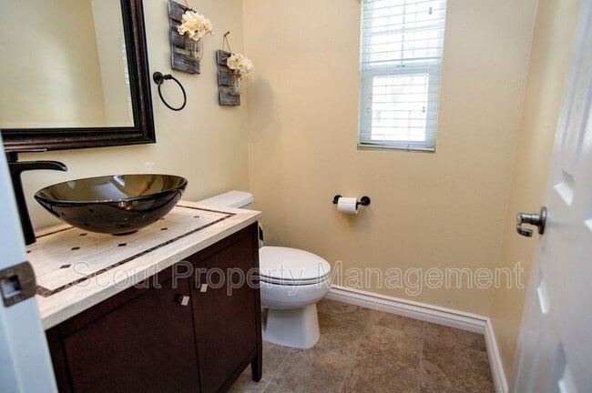 Building Photo - 27427 Lock Haven Ct