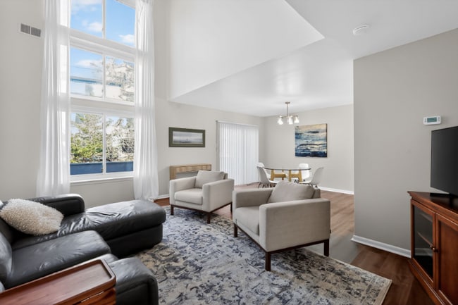 Building Photo - 5619 Vantage Point Rd