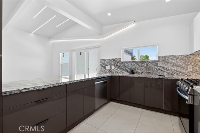 Building Photo - 10806 Paso Robles Ave