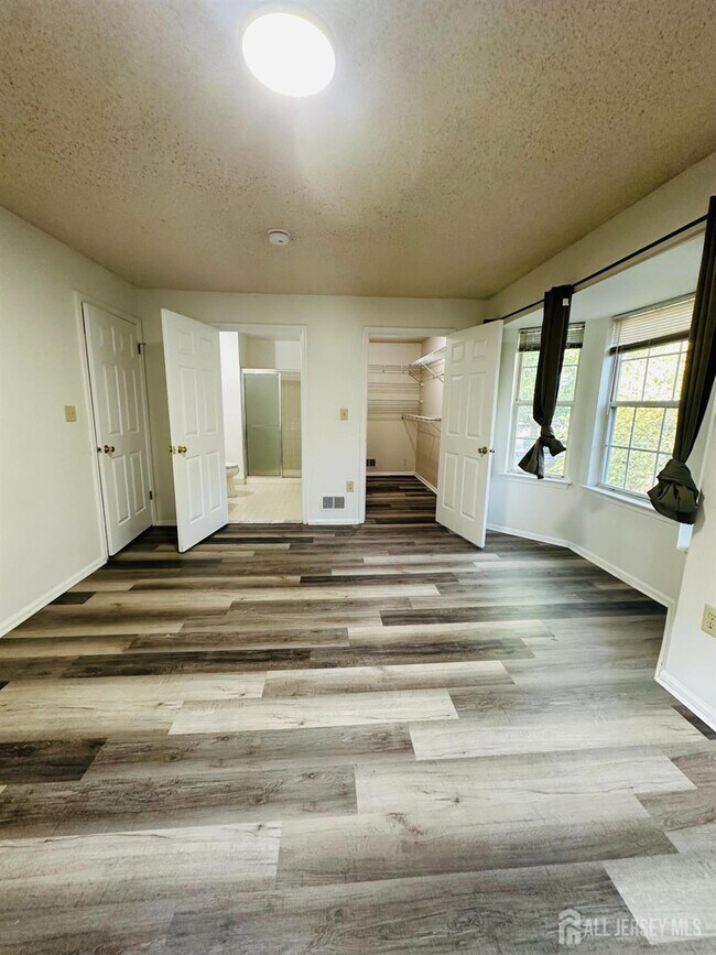 Building Photo - 87 Sapphire Ln