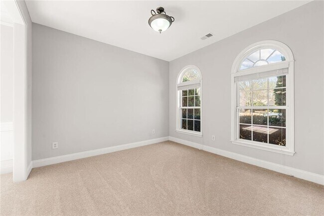 Building Photo - 3329 Rosecliff Trace NE