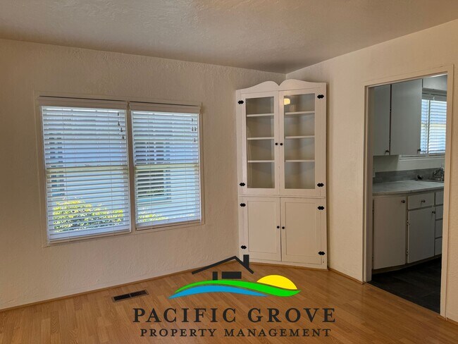 Building Photo - Delightful 3-Bedroom, 2 bath home in Pacif...