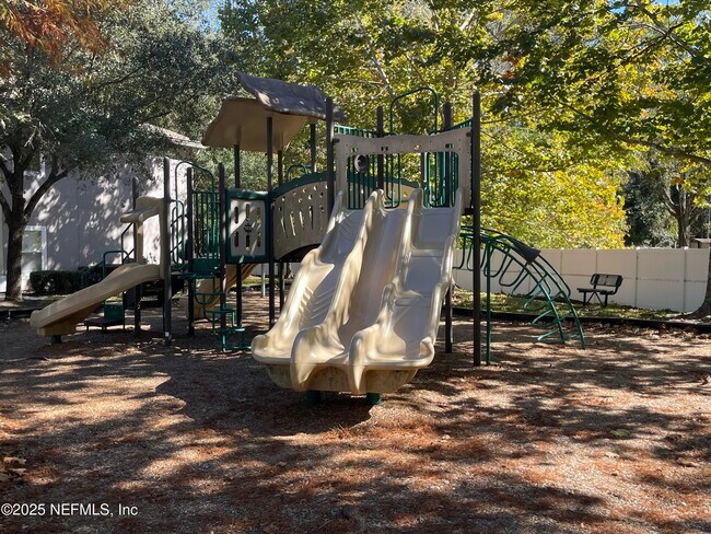 Building Photo - 6057 Maggies Cir