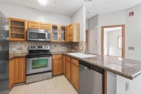 Building Photo - 10708 Tamarack St NW