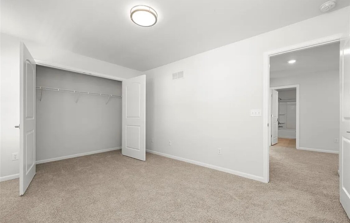 Building Photo - 3449 Haverford Dr