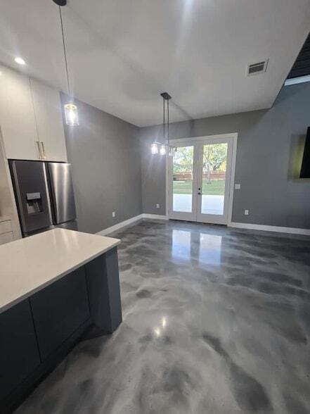 Building Photo - 724 Ramsey Ave