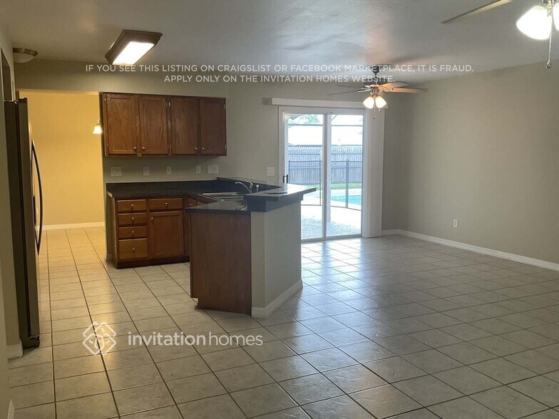 Building Photo - 1240 Sleepy Hollow Ln