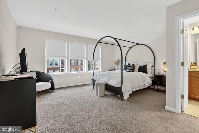 Building Photo - 9427 James MacGowan Ln