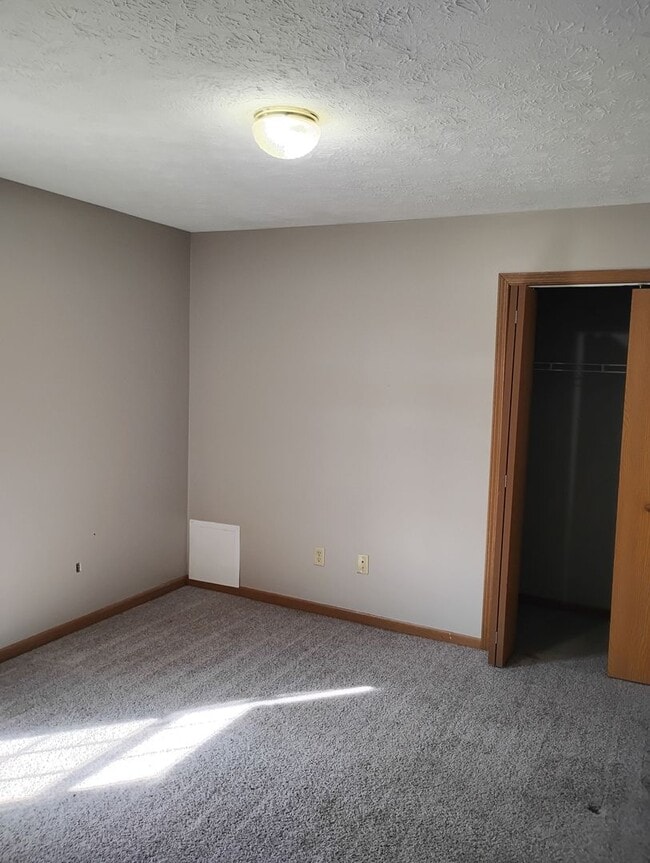 Building Photo - 2397 Hopkins Dr