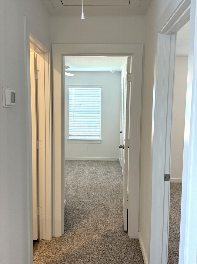 Building Photo - 4308 Wallace Falls Ln