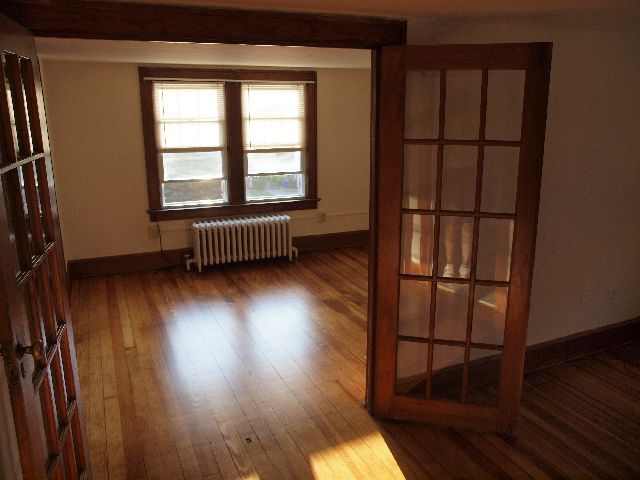 Building Photo - 188 Shelburne Rd