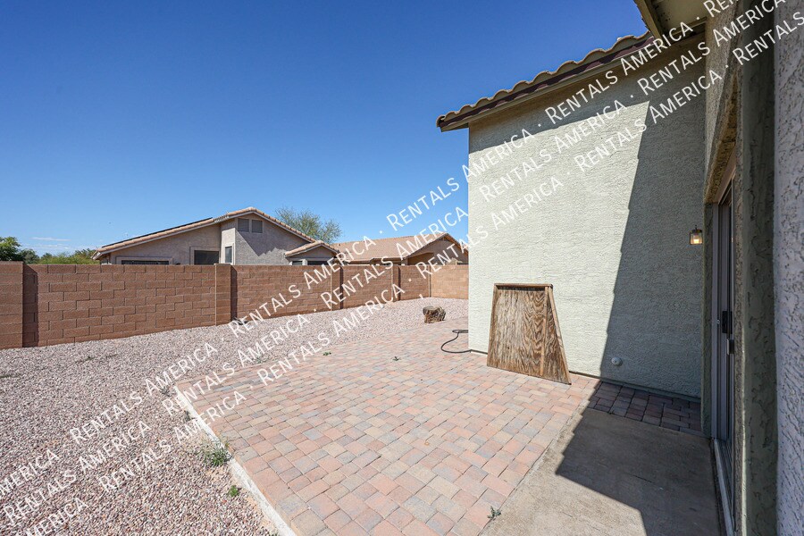 Building Photo - 1504 E La Salle St