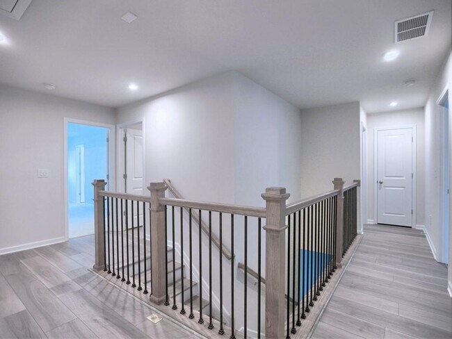 Building Photo - 710 Smokey Quartz Wy
