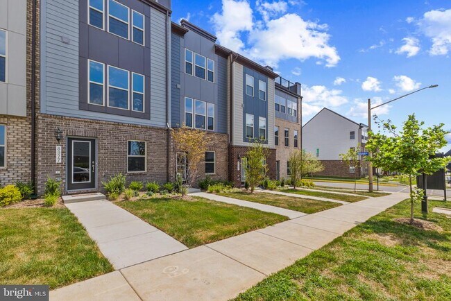 Building Photo - 8979 Katherine Johnson Ave
