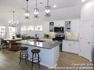 Building Photo - 104 Vail Dr