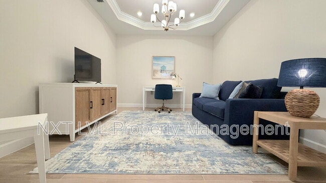 Building Photo - 15319 Lucerna St