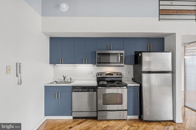 Building Photo - 428-40 N 13th St