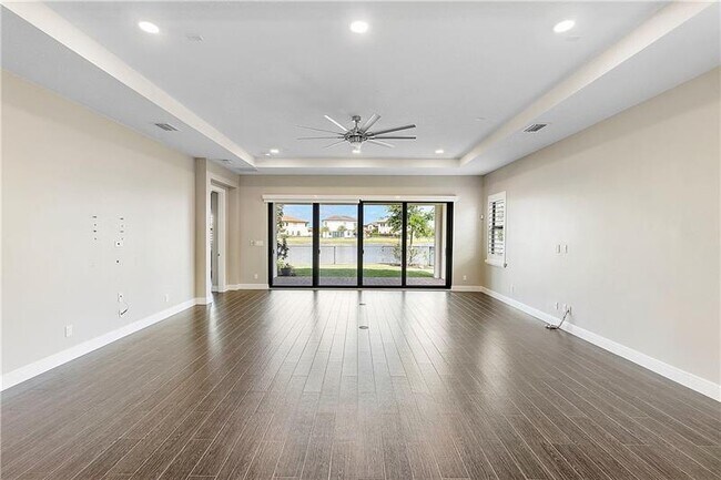 Building Photo - 11835 S Baypoint Cir