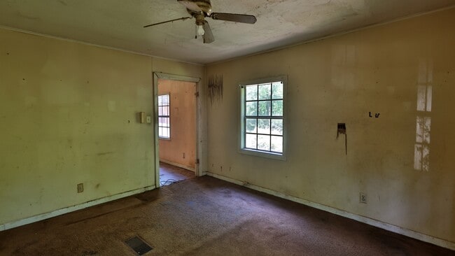 Building Photo - 127 Barbara Ave