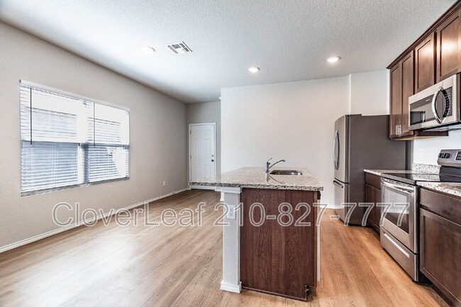 Building Photo - 14635 Hackamore Wy