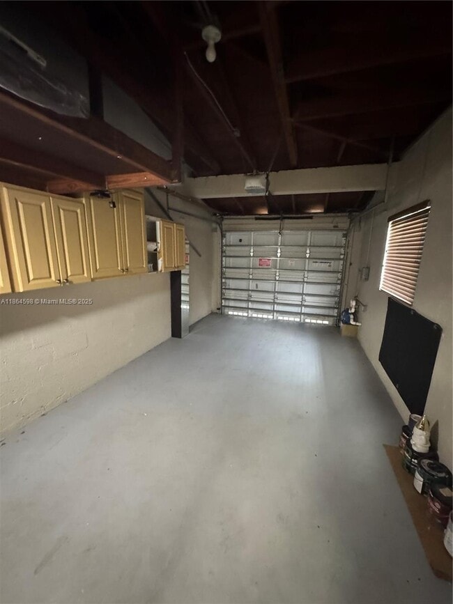 Building Photo - 146 Ponce de Leon Blvd