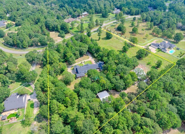 Building Photo - 11492 Majestic Dr