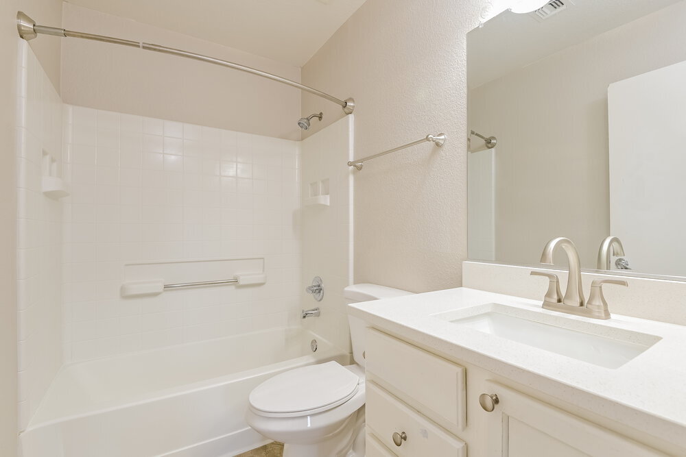 Building Photo - 6329 S Sunrise Valley Dr