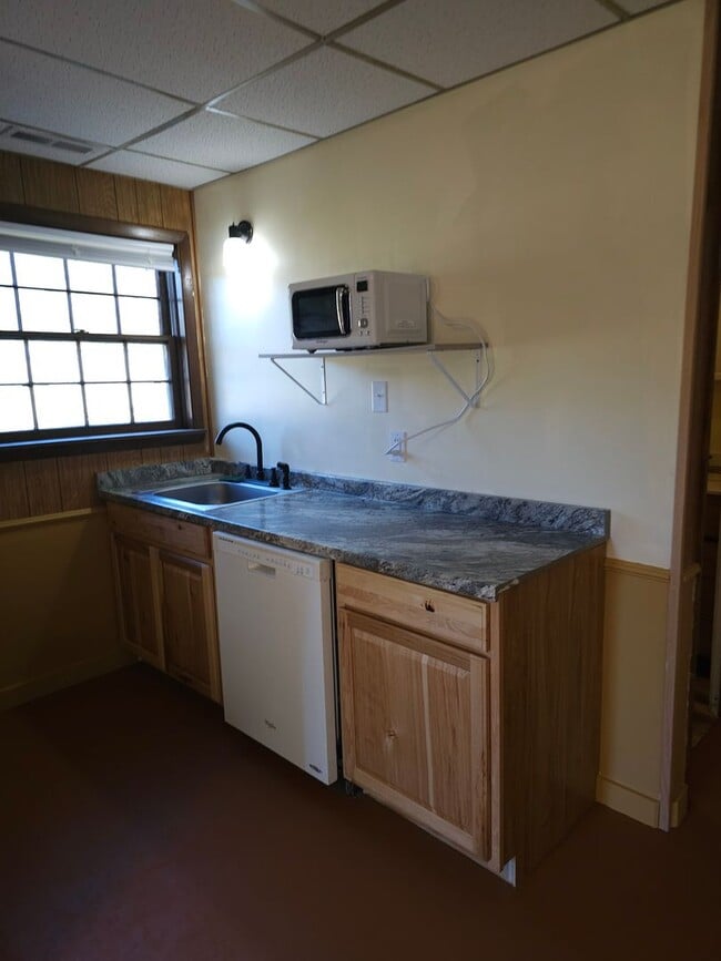 Building Photo - Ruckersville, -1 bedroom/1 bath, Terrace a...