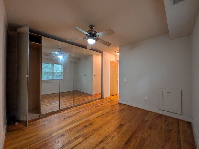 Building Photo - 2615 4th St NE