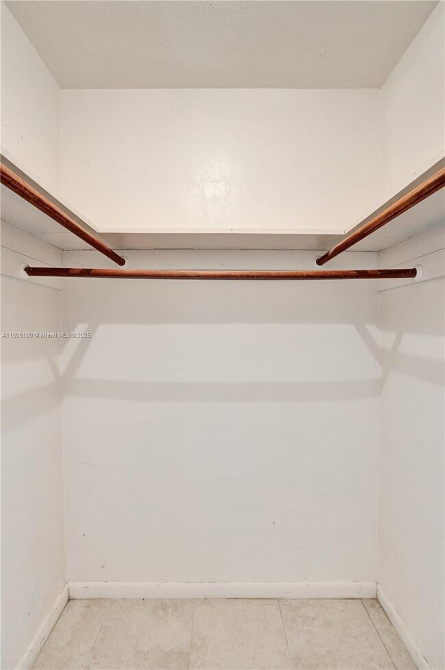 Building Photo - 4731 NW 10th Ct