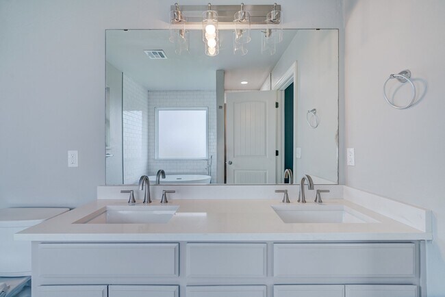 Building Photo - 2809 Frost Ln