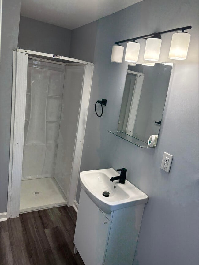 Building Photo - Charming Ranch, 3 bedrooms 2 baths