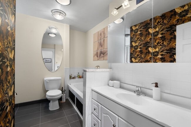 Building Photo - 61 Cummins Hwy