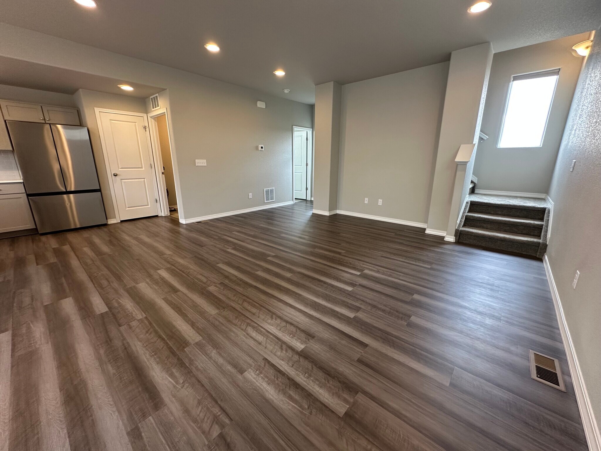 Building Photo - 7435 Gorgeted Quail Grv
