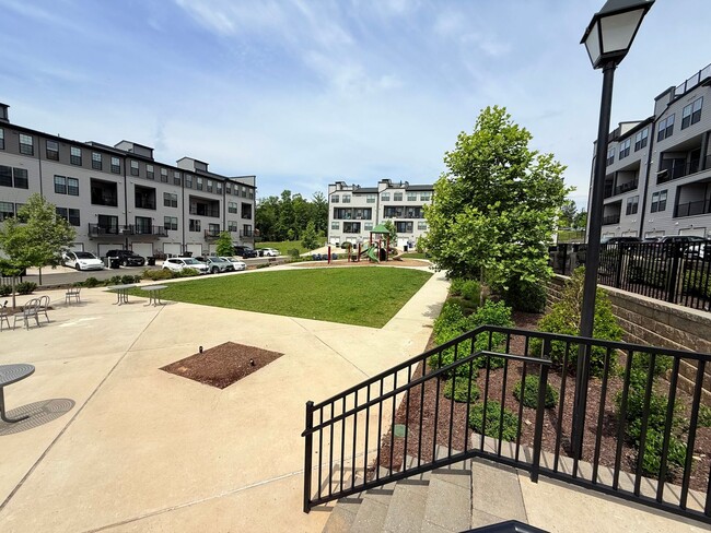 Building Photo - 13302 Coalfield Station Ln