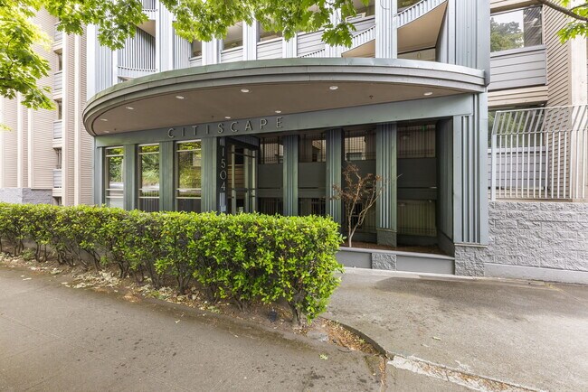 Building Photo - 1504 Aurora Ave N