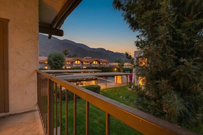 Building Photo - 1050 Ramon Rd