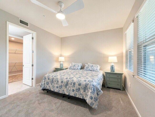Building Photo - 4660 Arboretum Cir