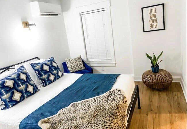 Building Photo - Midtown Retreat Unit 2