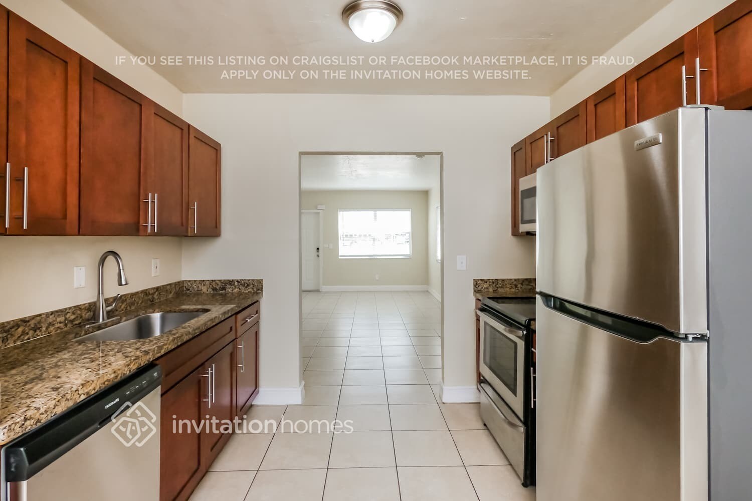 Building Photo - 1511 NE 205th Terrace