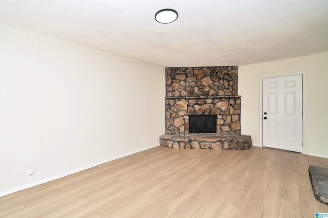 Building Photo - 2838 Micmac Dr