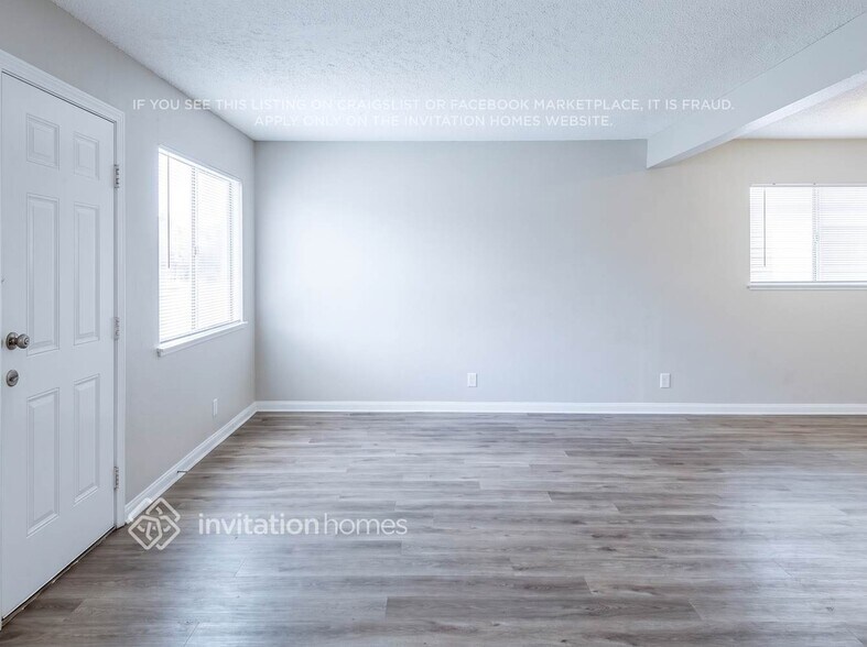Building Photo - 606 Greenhurst Rd