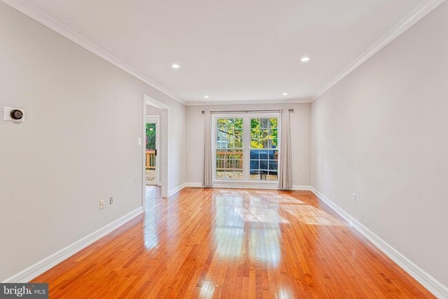 Building Photo - 12027 Cheviot Dr