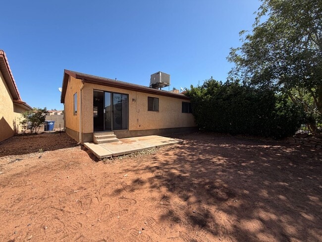 Building Photo - UPGRADED TWO BEDROOM UNIT AVAILABLE FOR RENT!